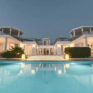 bb-villa-boutique-tenerife.adeje-hotels.com/