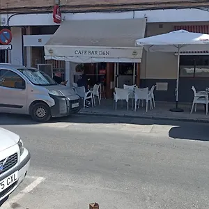 https://rentalsevilla-cool-flat-in-triana-with-parking.es-andalucia.com